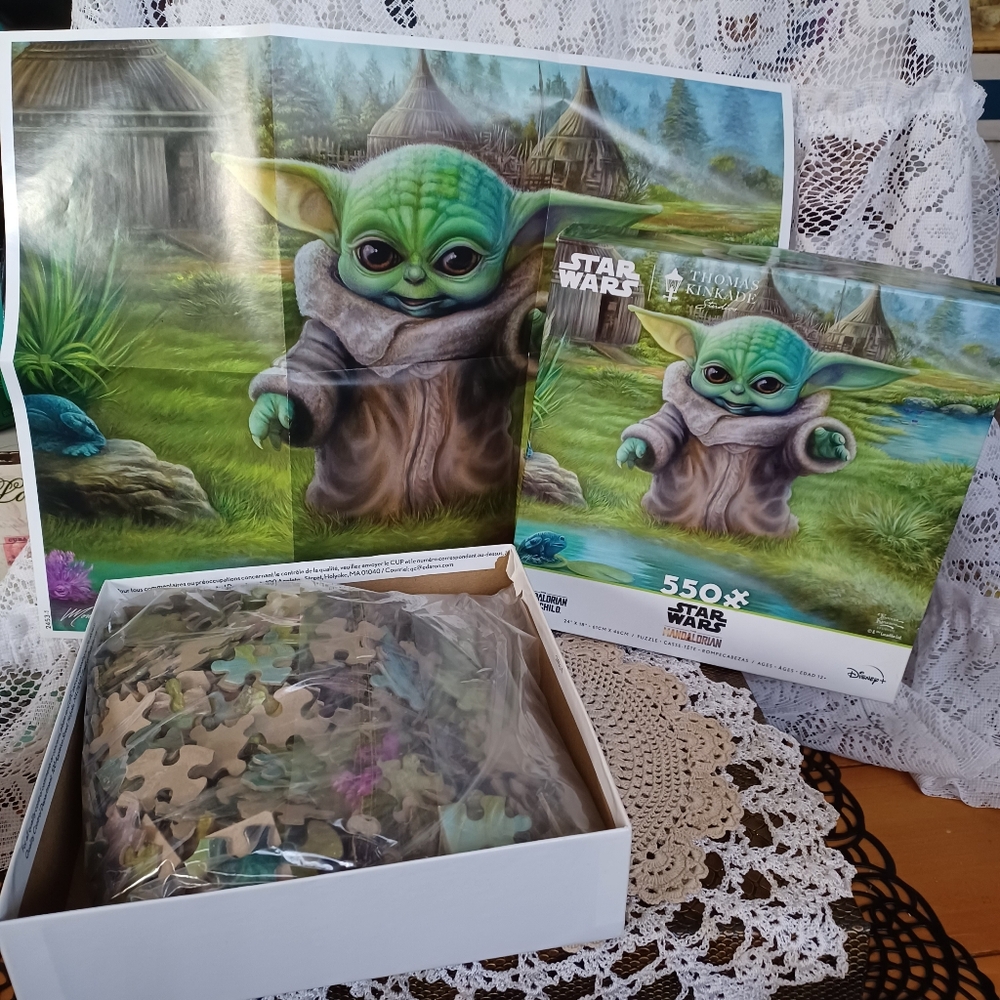 STAR WARS THOMAS KINKADE STUDIOS 550-PIECE PUZZLE THE MANDALORIAN THE CHILD COMP